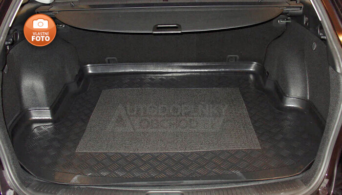 Vana do kufru přesně pasuje do zavazadlového prostoru modelu auta Mazda 6 2002- Combi